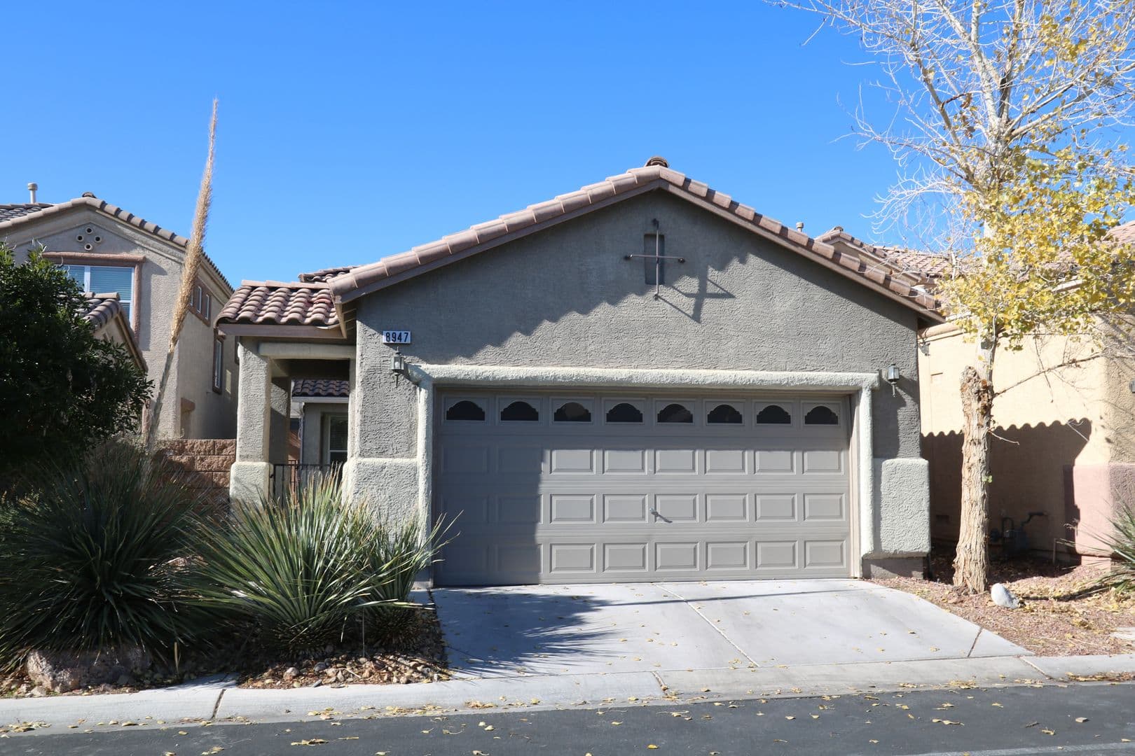 Las Vegas House: 8947 College Green