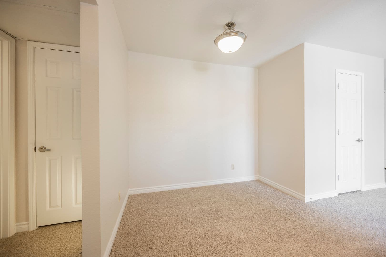 Las vegas House: 4921 Indian River Drive #120