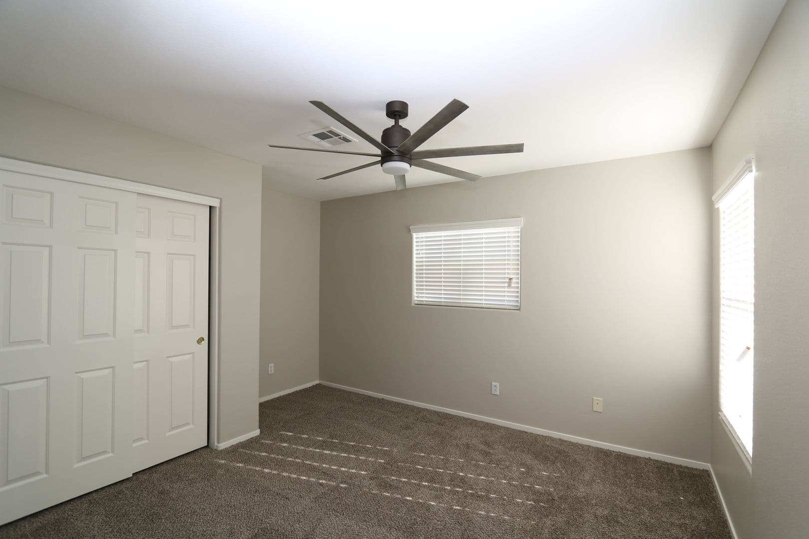 Las Vegas House: 8947 College Green