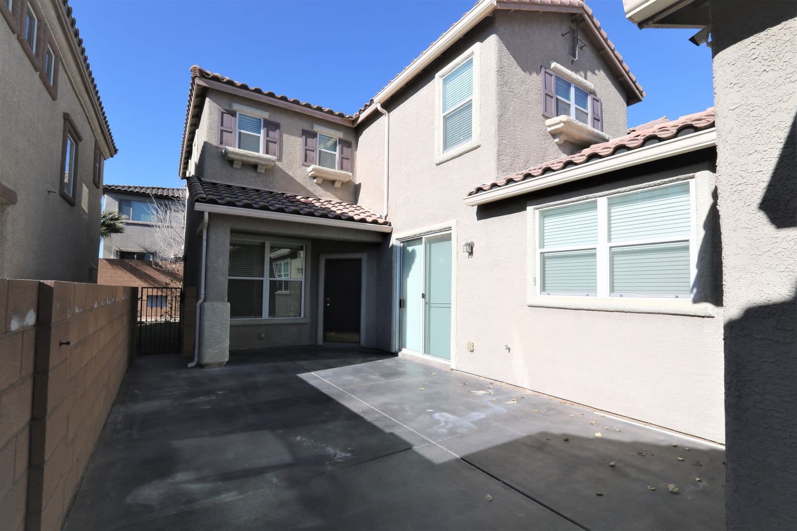 Las Vegas House: 8947 College Green