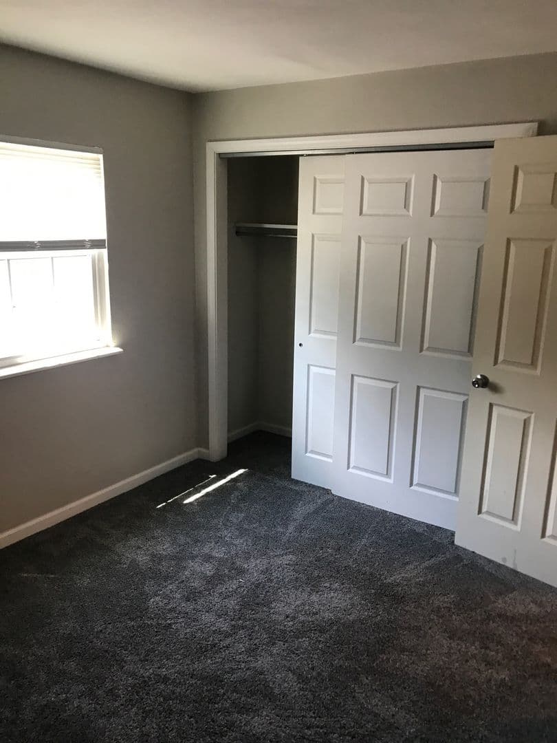 Washington Apartment: 1927 & 1931 Canterbury