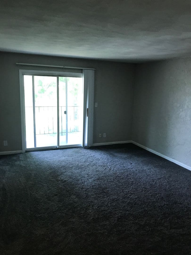 Washington Apartment: 1927 & 1931 Canterbury