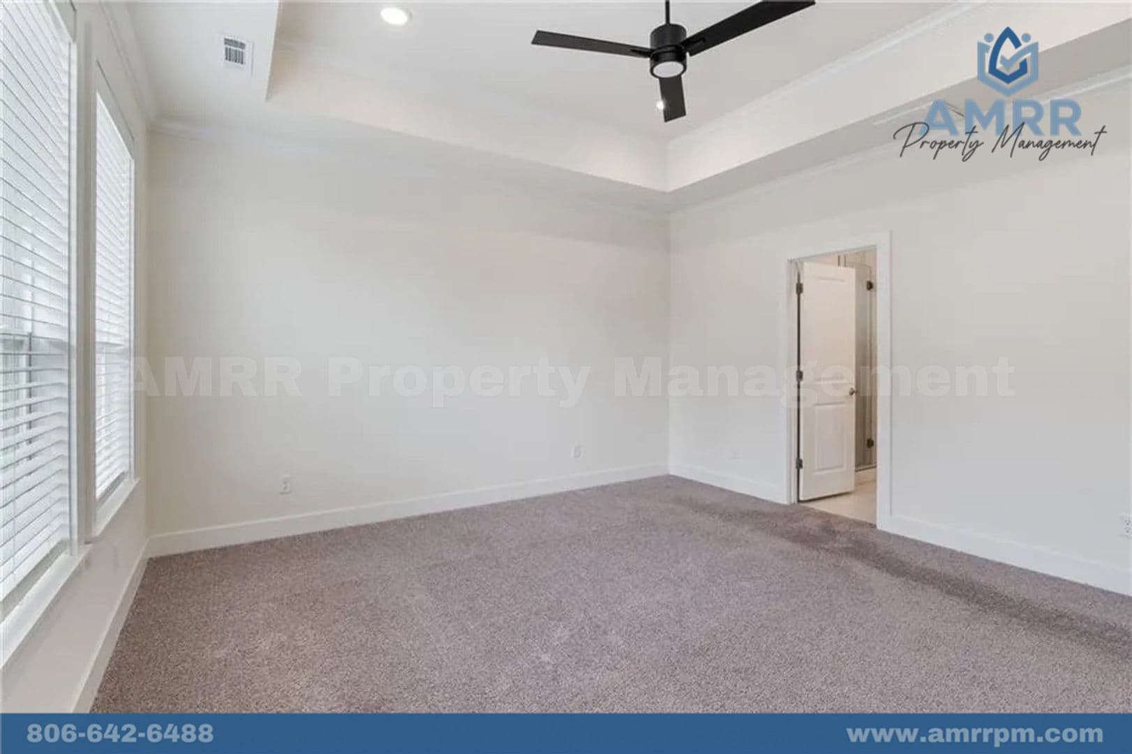 Prairie Grove House: 807 Mueller Way