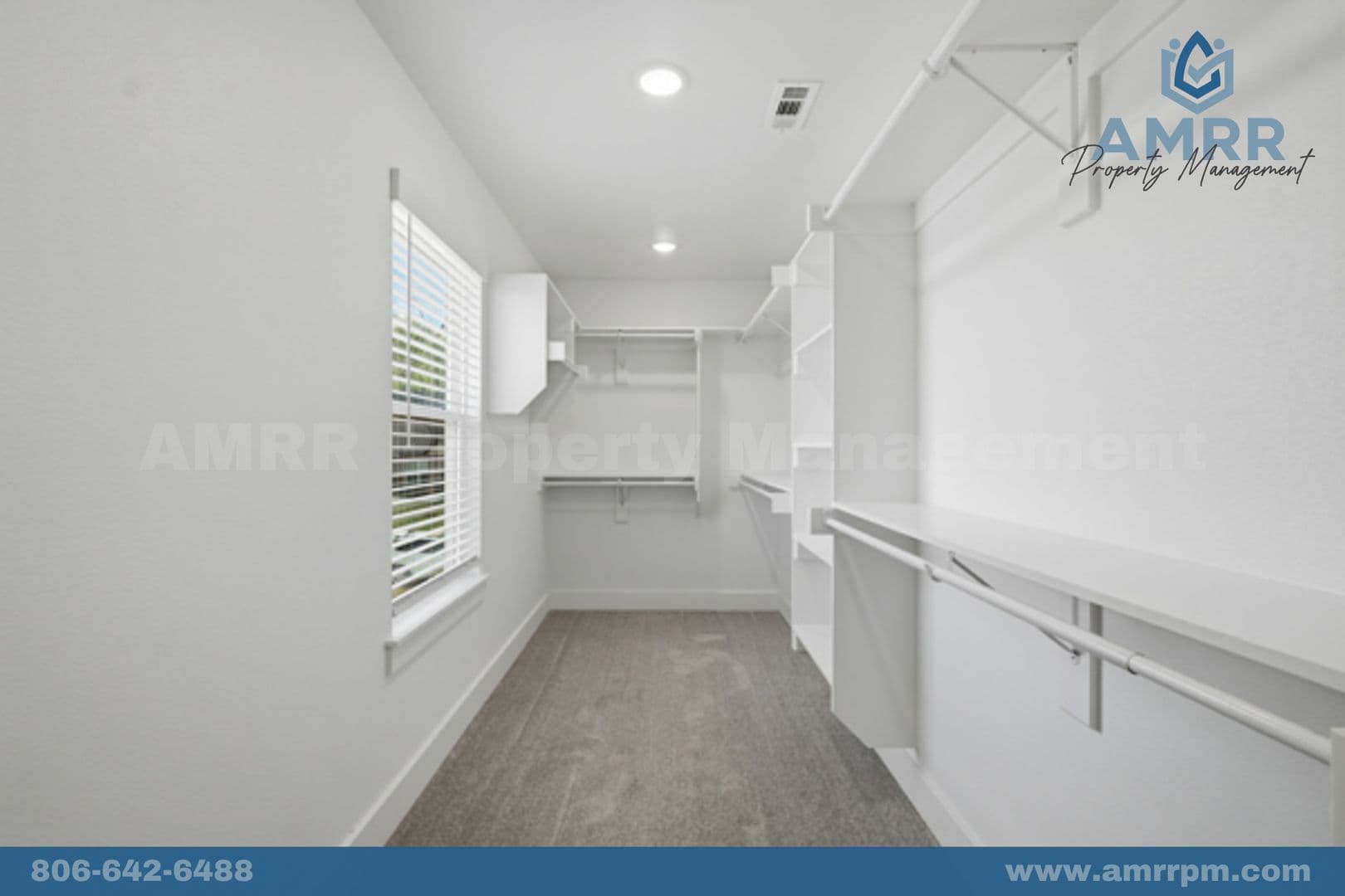 Pea Ridge House: 1124 Bunker Dr