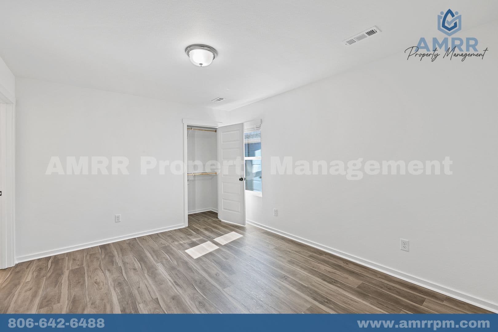 Decatur House: 304 Honeybee Ave