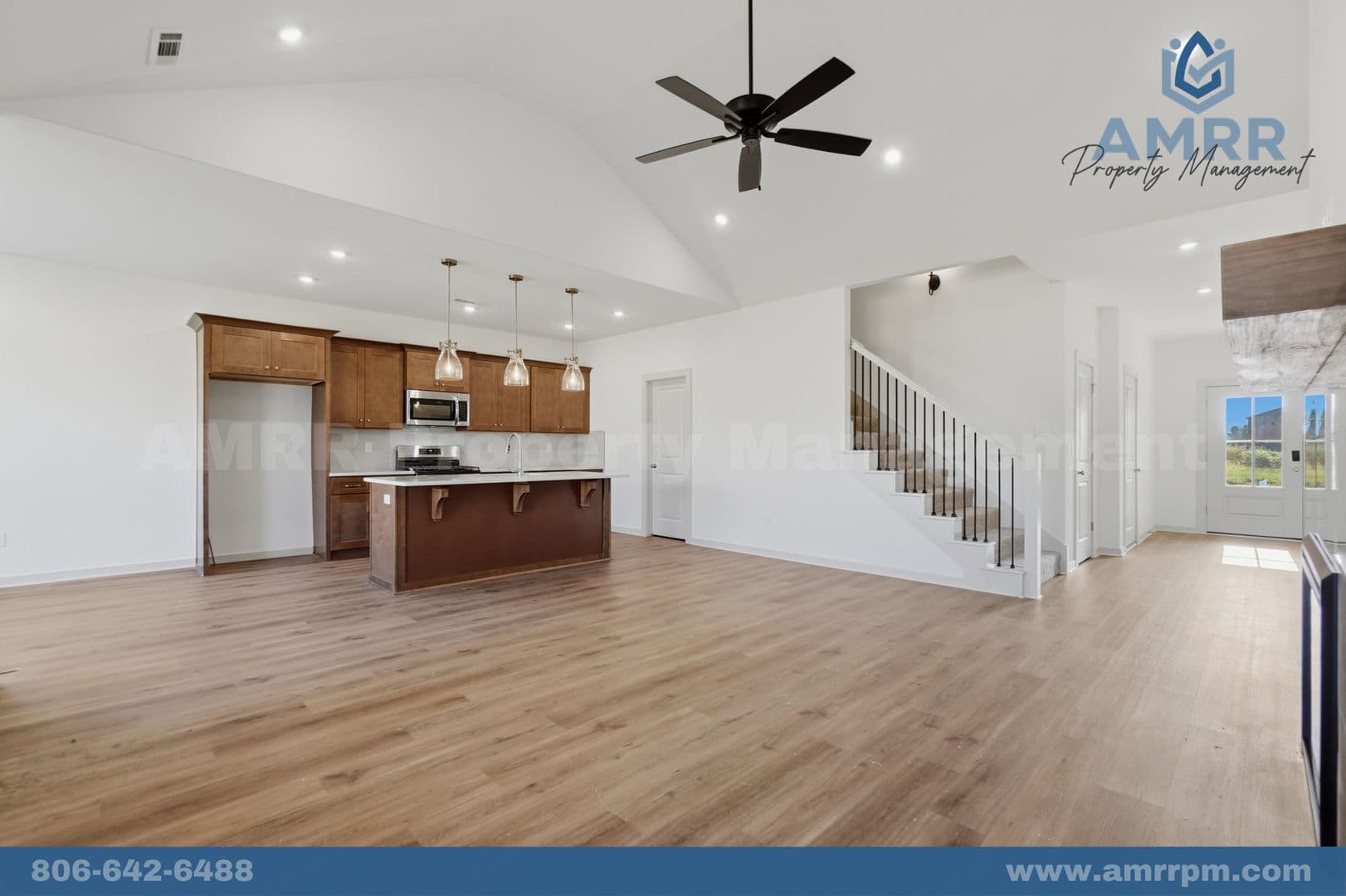 Siloam Springs House: 2304 N Zane St