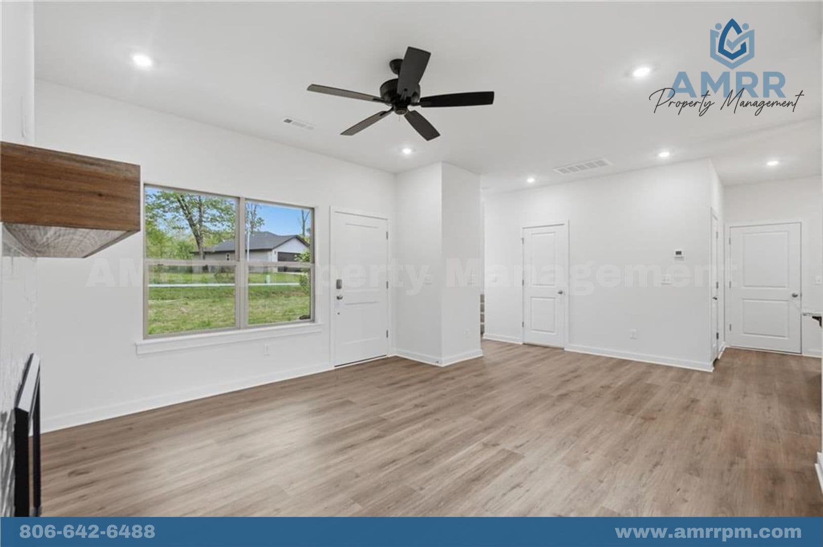Bella Vista House: 276 Kinross Dr