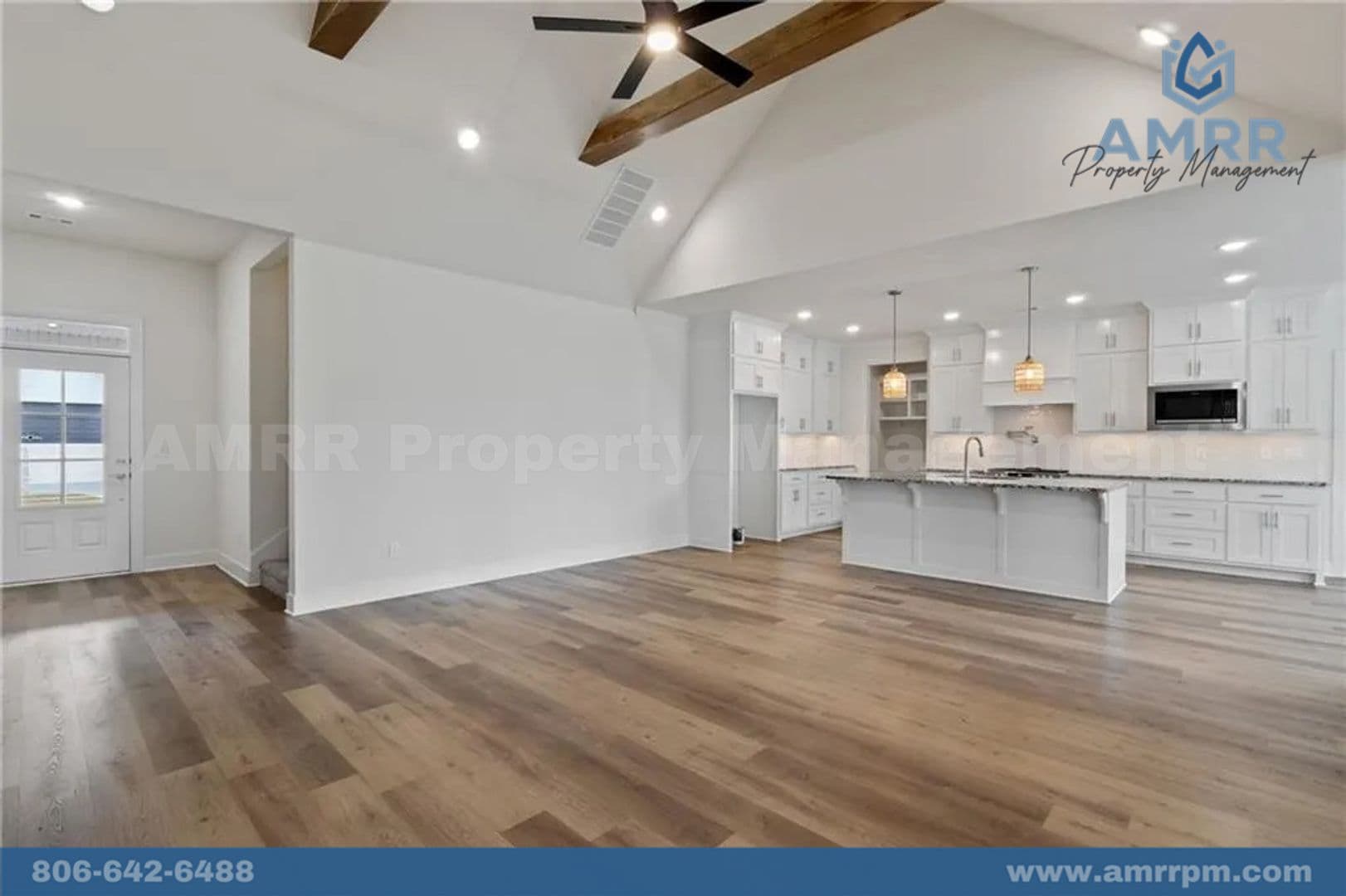 Prairie Grove House: 807 Mueller Way