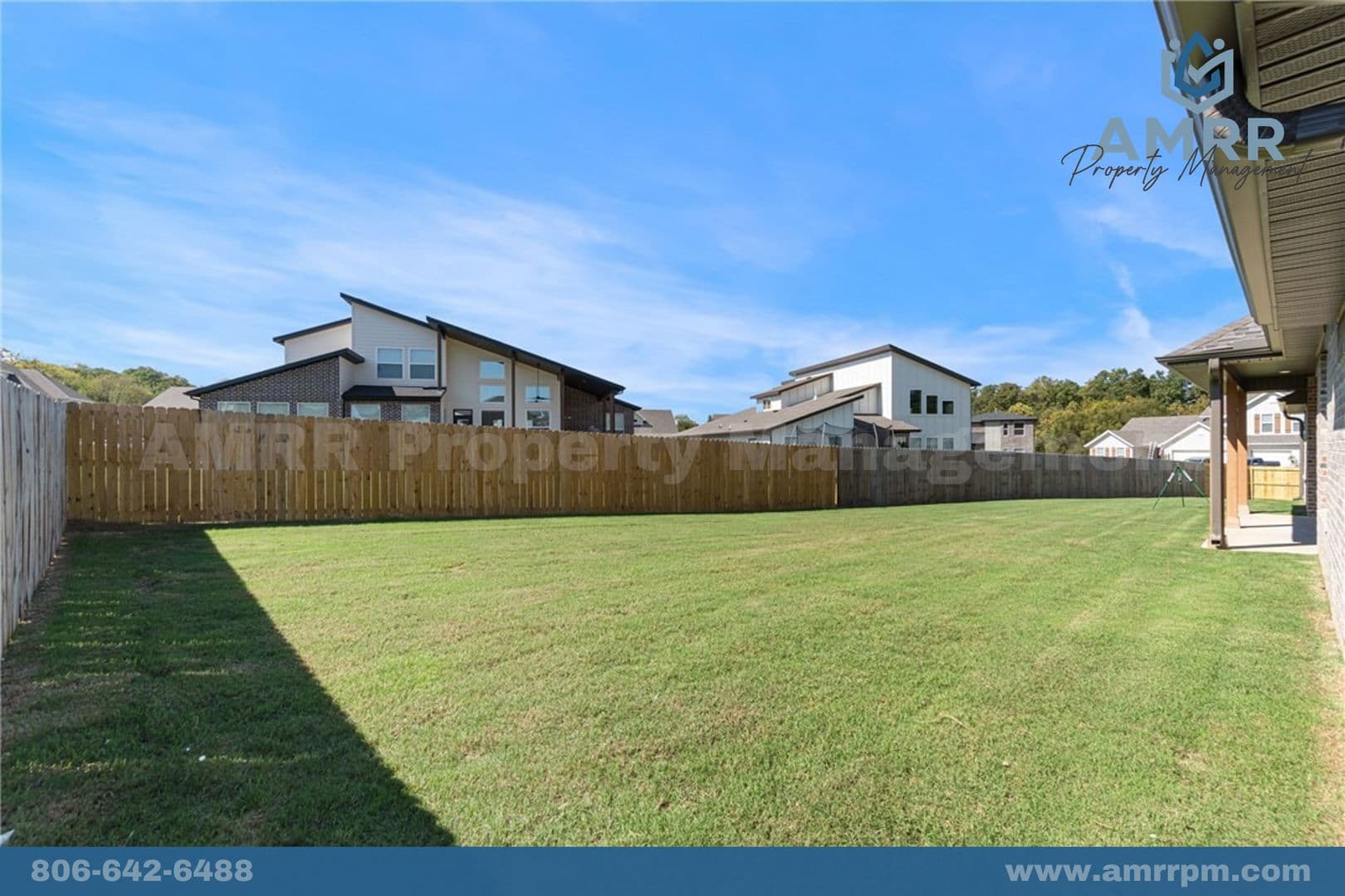 Pea Ridge House: 2612 Fairway Cir