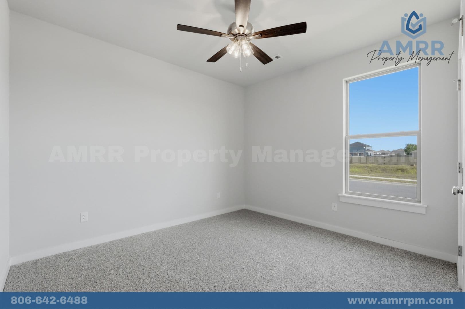 Siloam Springs House: 2301 N Lexington St