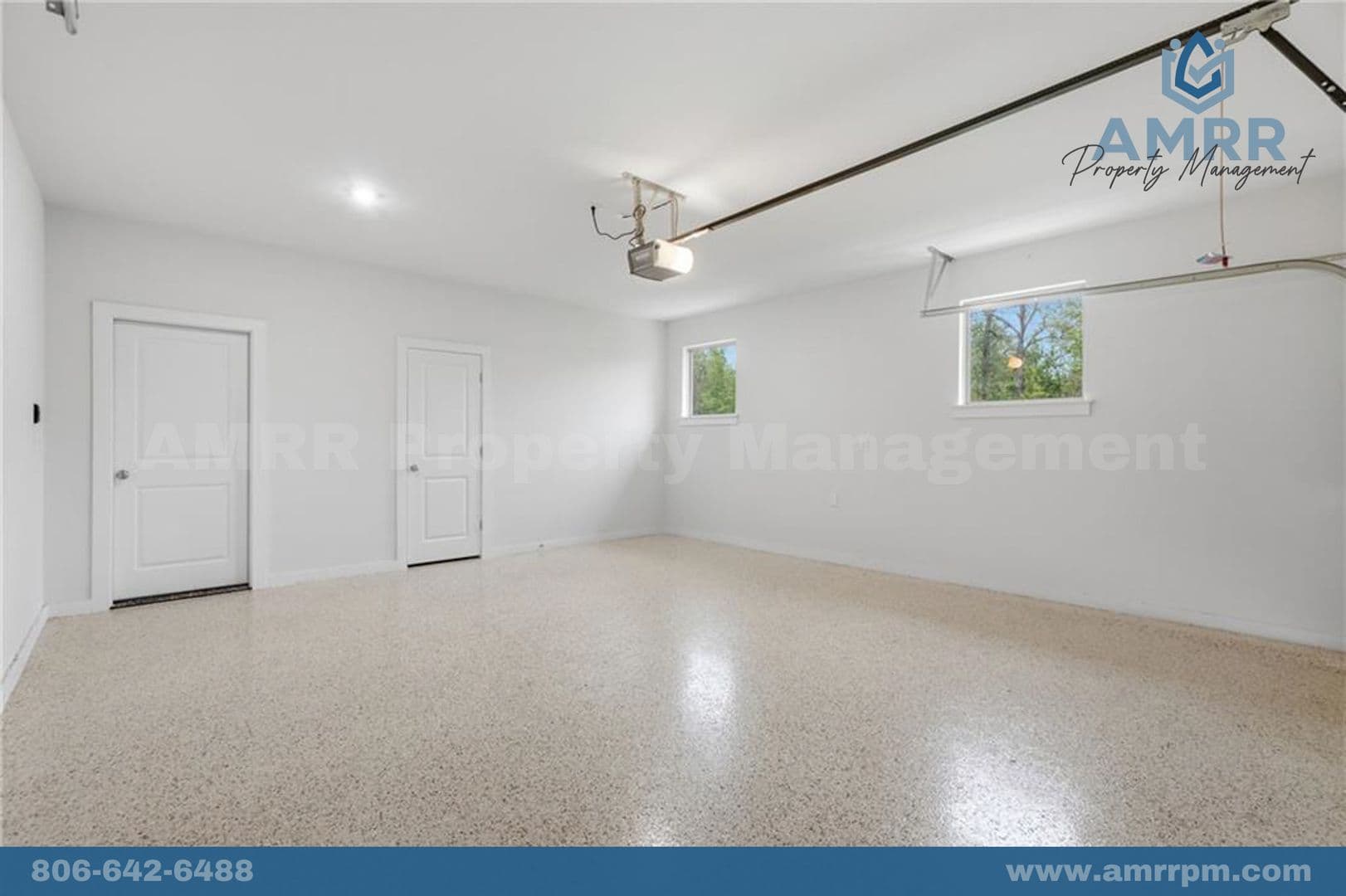 Bella Vista House: 276 Kinross Dr