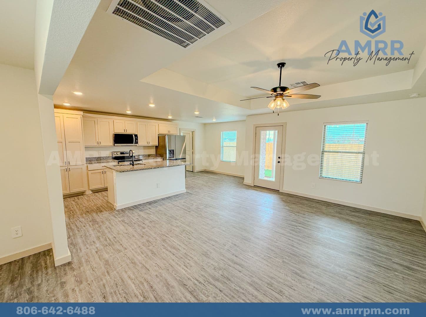 Lubbock House: 304 E 80th St