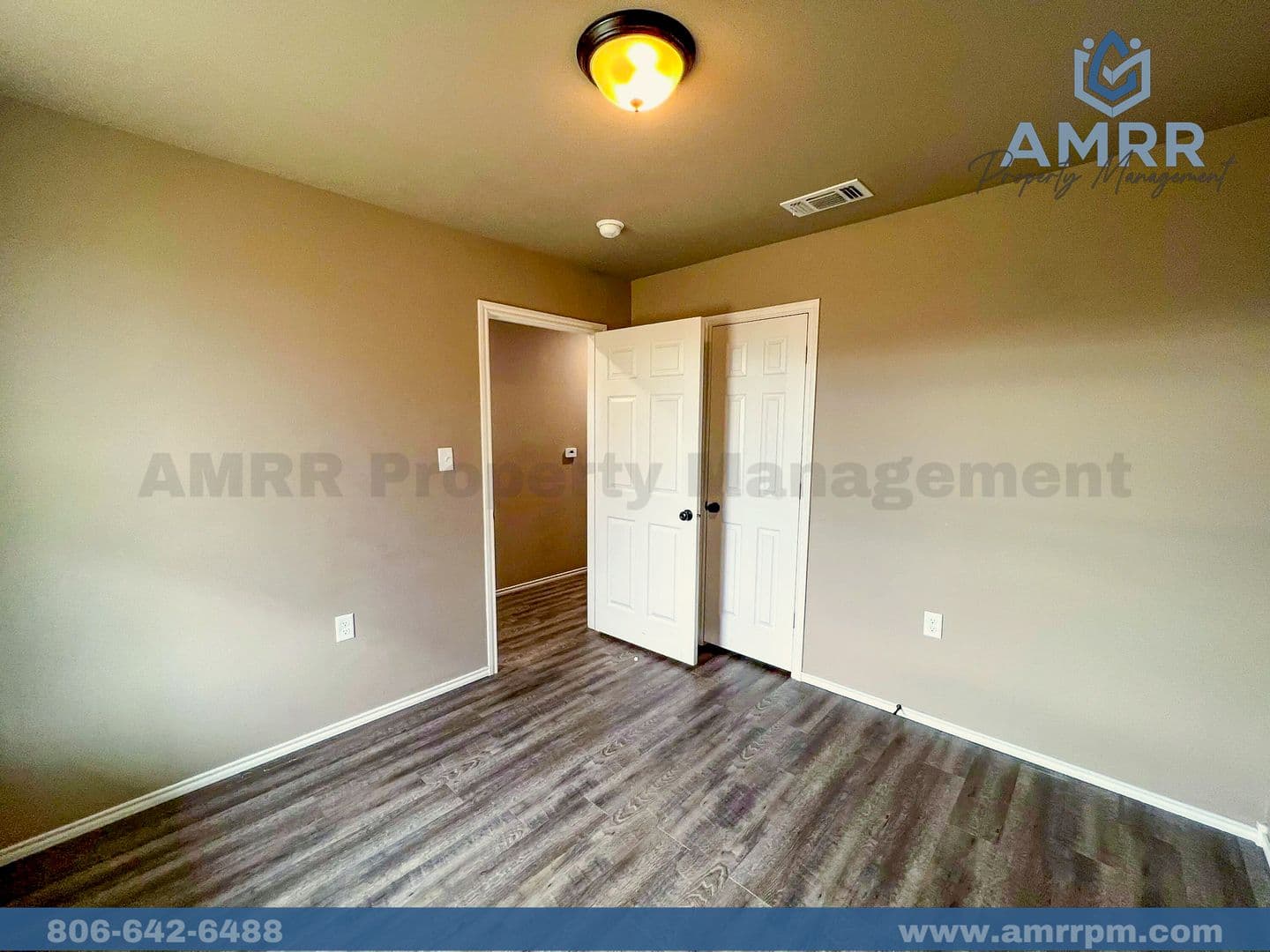 Lubbock House: 2911 E Cornell