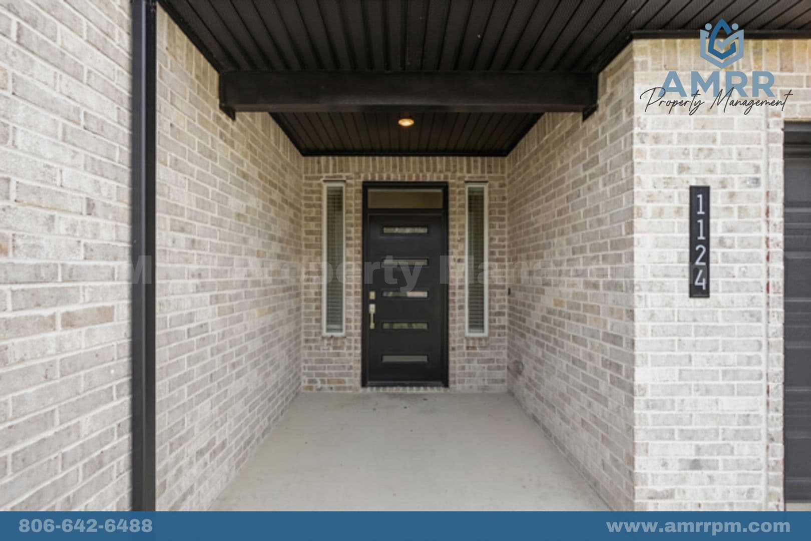 Pea Ridge House: 1124 Bunker Dr