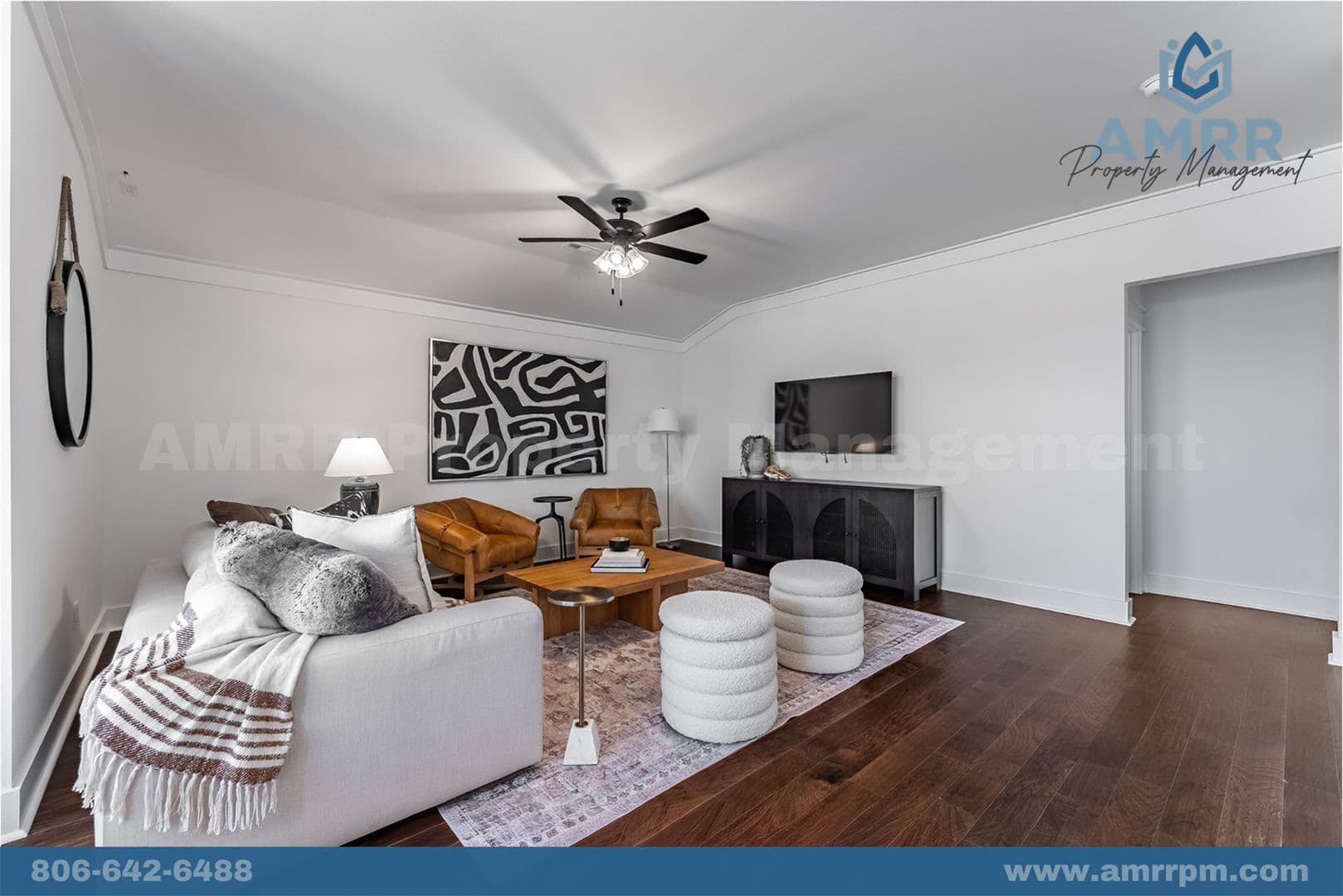 Bentonville House: 8720 Majestic Rd
