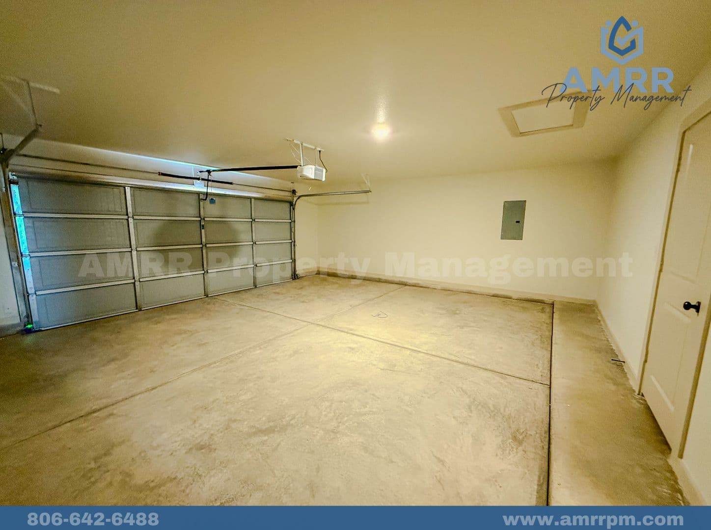 Lubbock House: 304 E 80th St