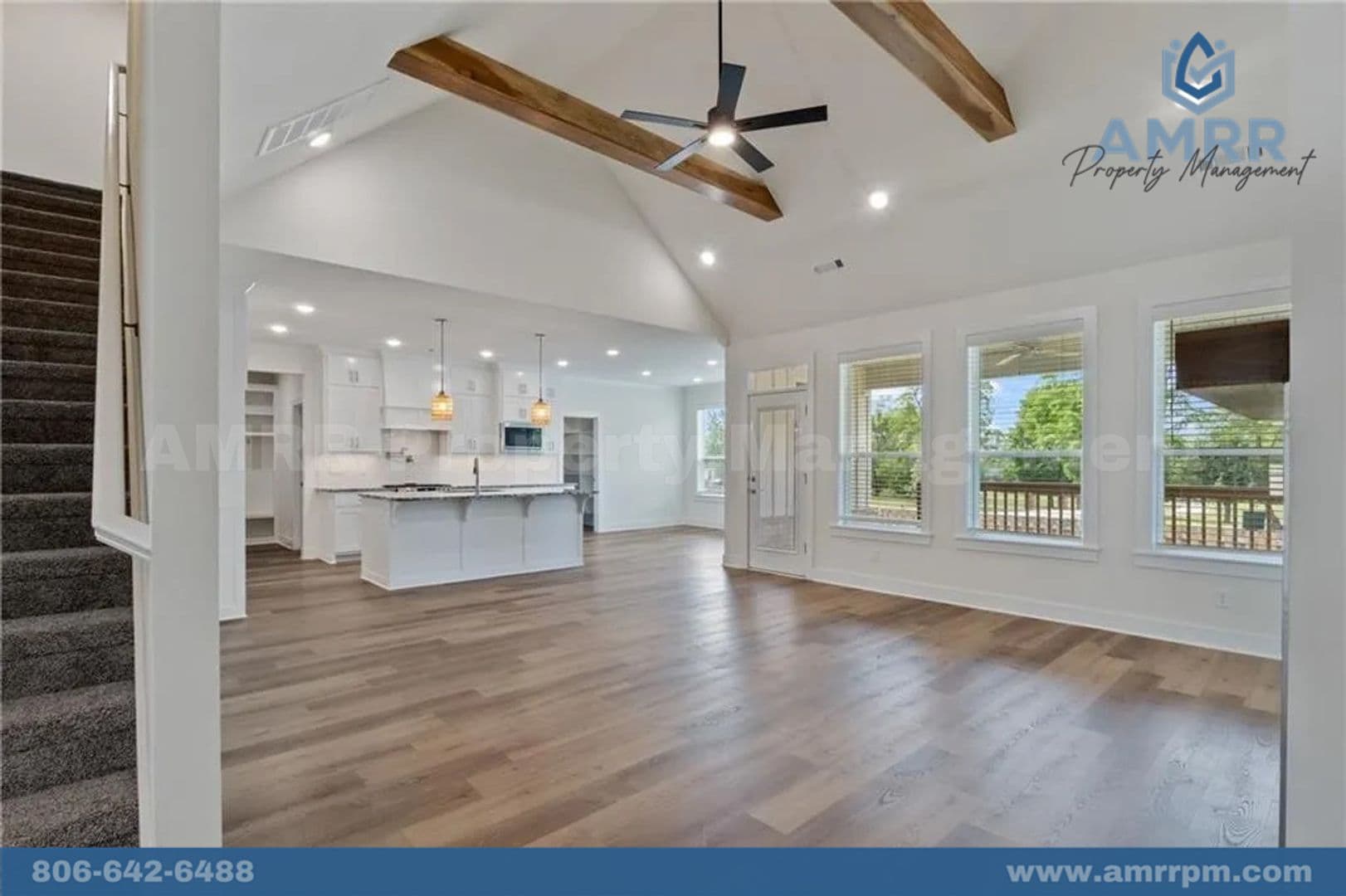 Prairie Grove House: 807 Mueller Way