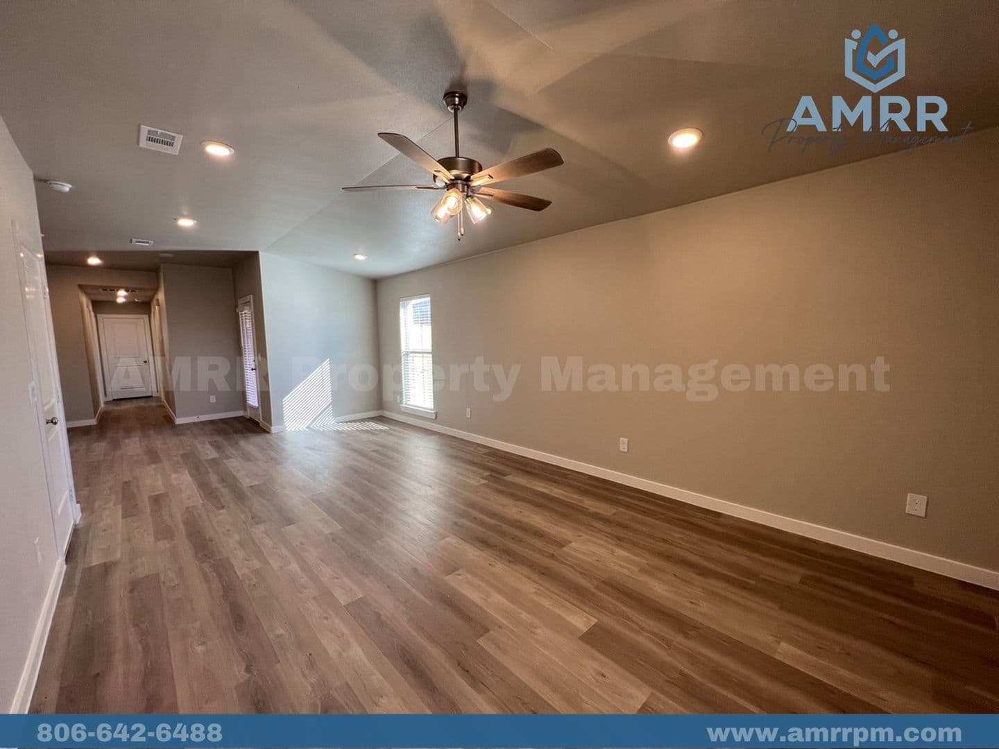 Wolfforth Apartment: 2006 Corpus Avenue