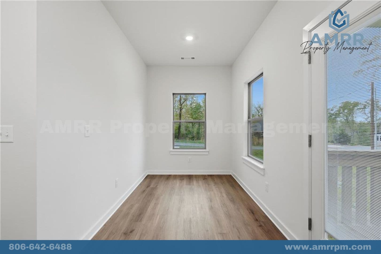 Bella Vista House: 276 Kinross Dr