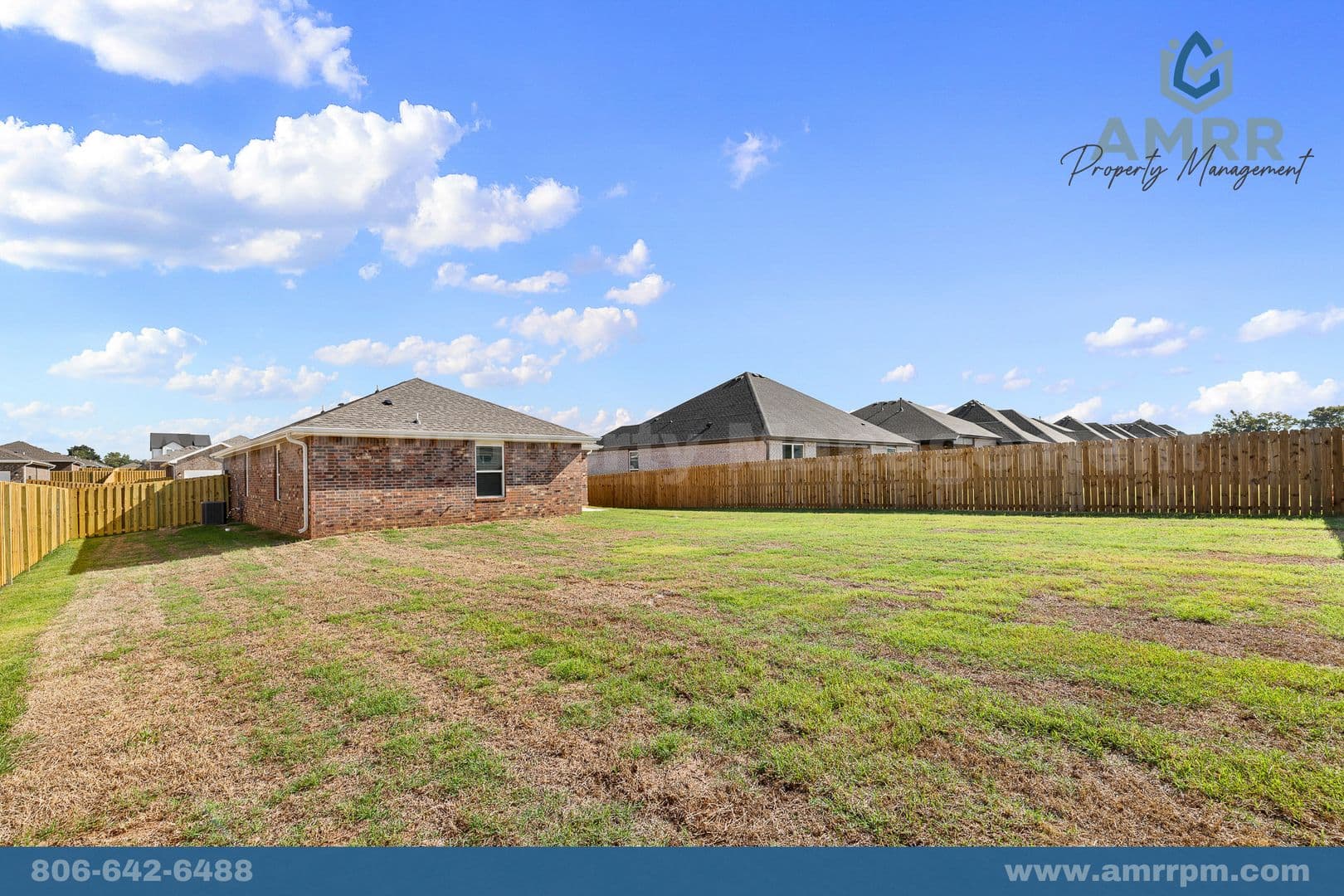 Pea Ridge House: 1807 Ferguson St