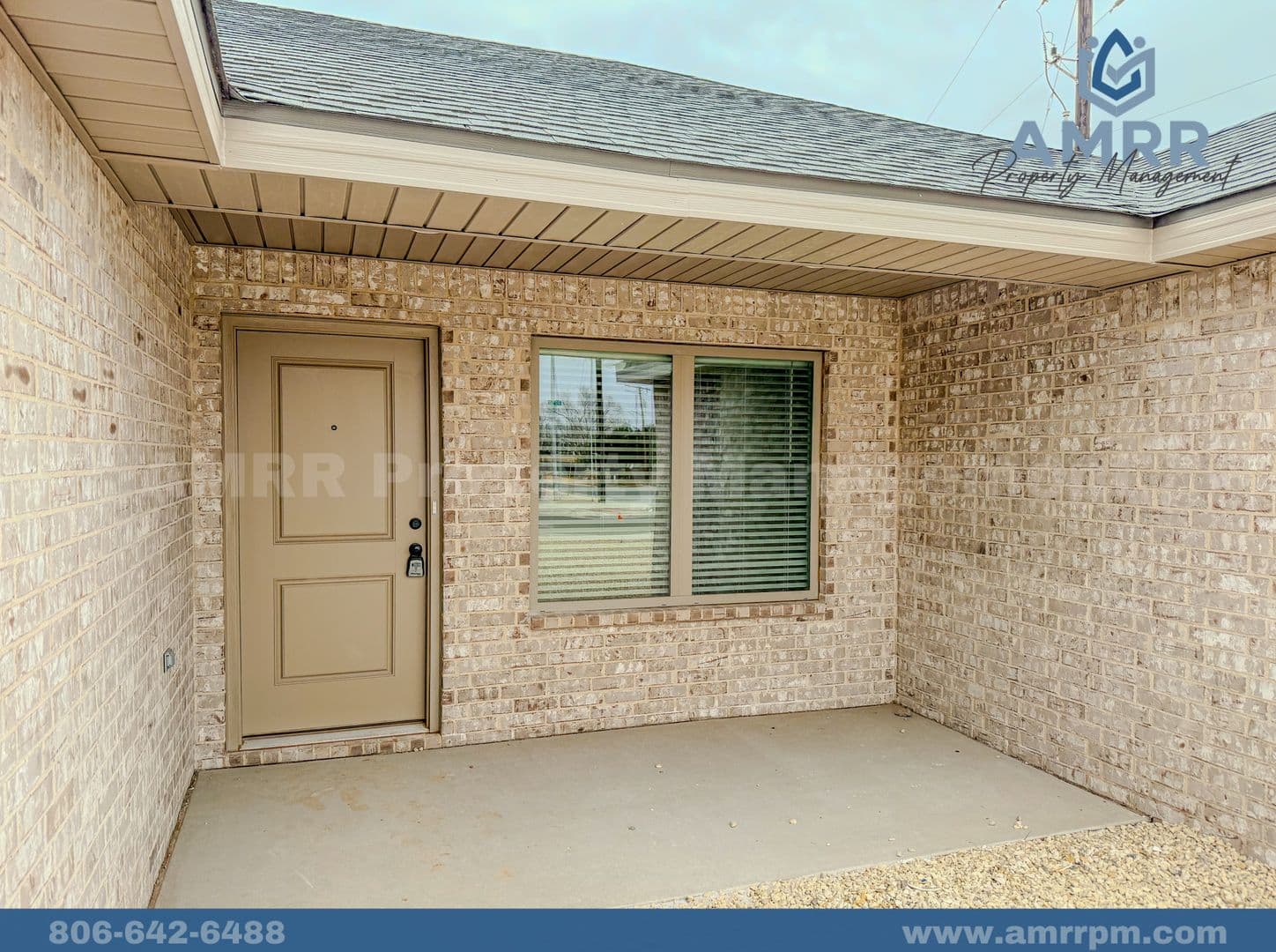 Lubbock House: 304 E 80th St