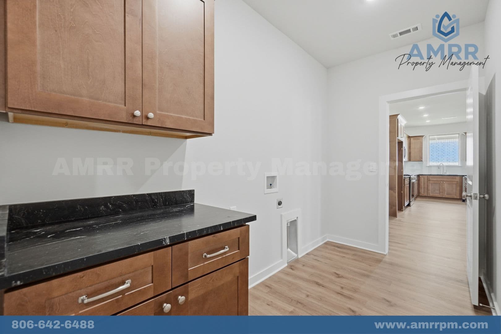 Siloam Springs House: 2301 N Lexington St
