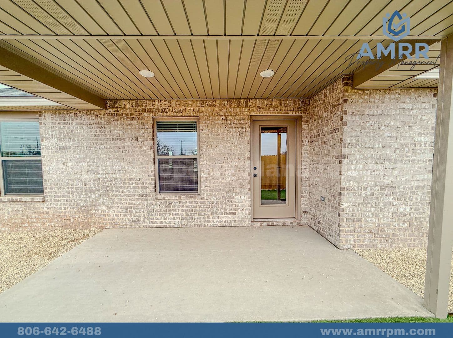 Lubbock House: 304 E 80th St