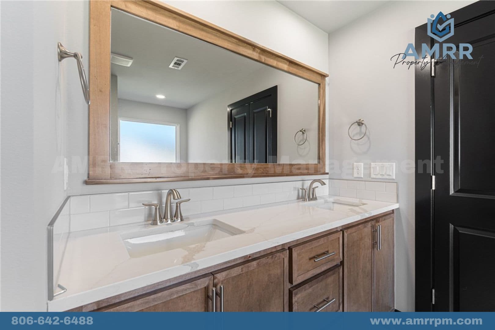 Pea Ridge House: 2612 Fairway Cir