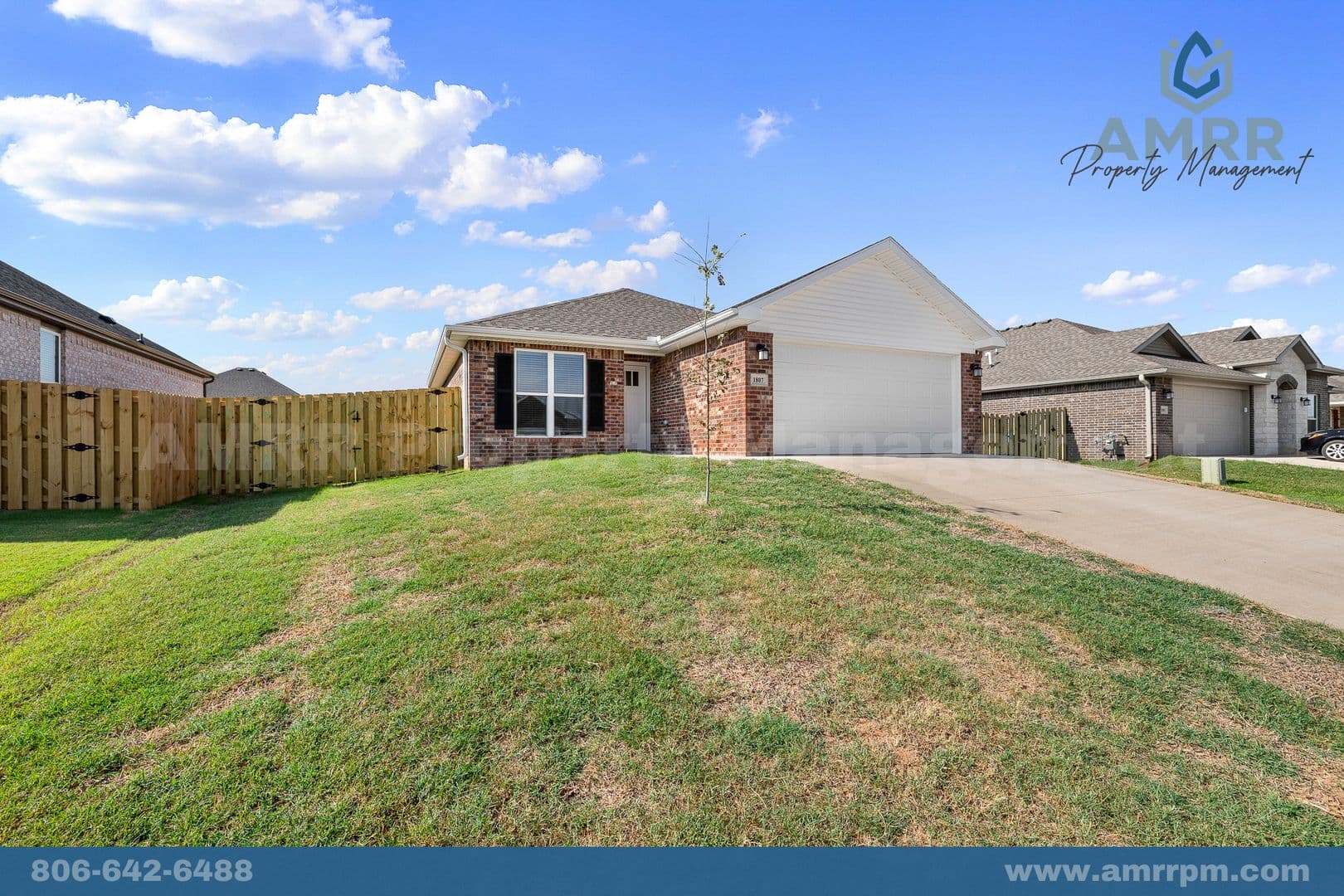 Pea Ridge House: 1807 Ferguson St