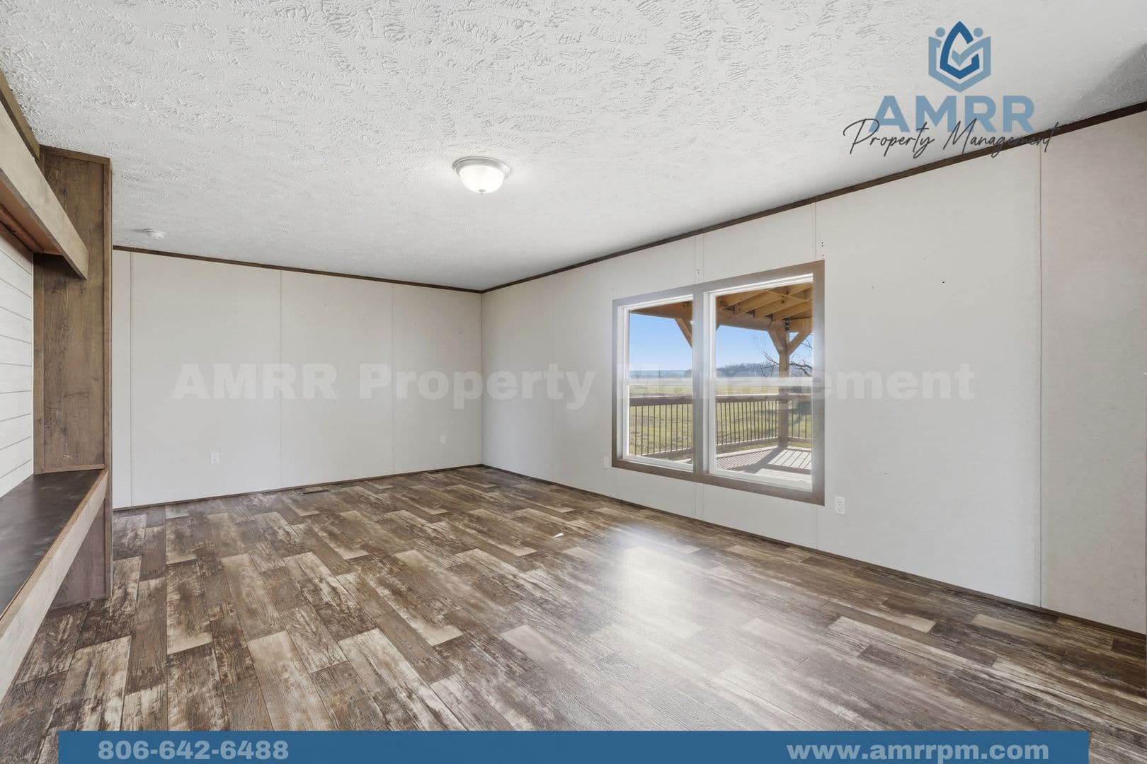 Pea Ridge Apartment: 15321 Guthrie Rd