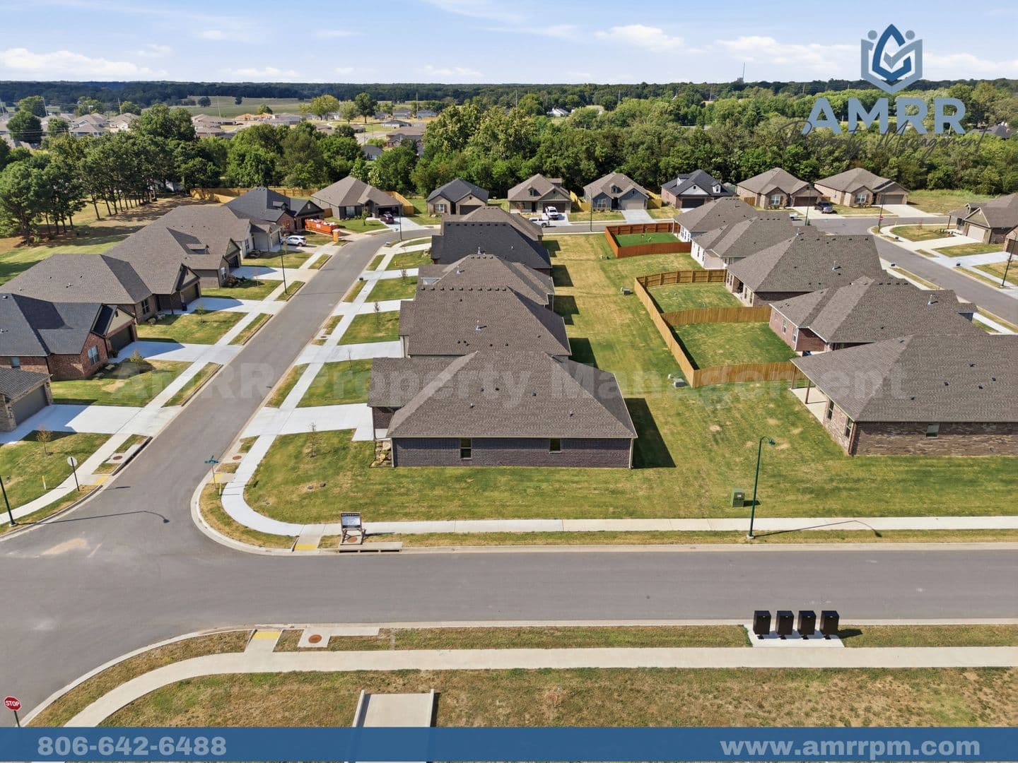 Siloam Springs House: 2301 N Lexington St