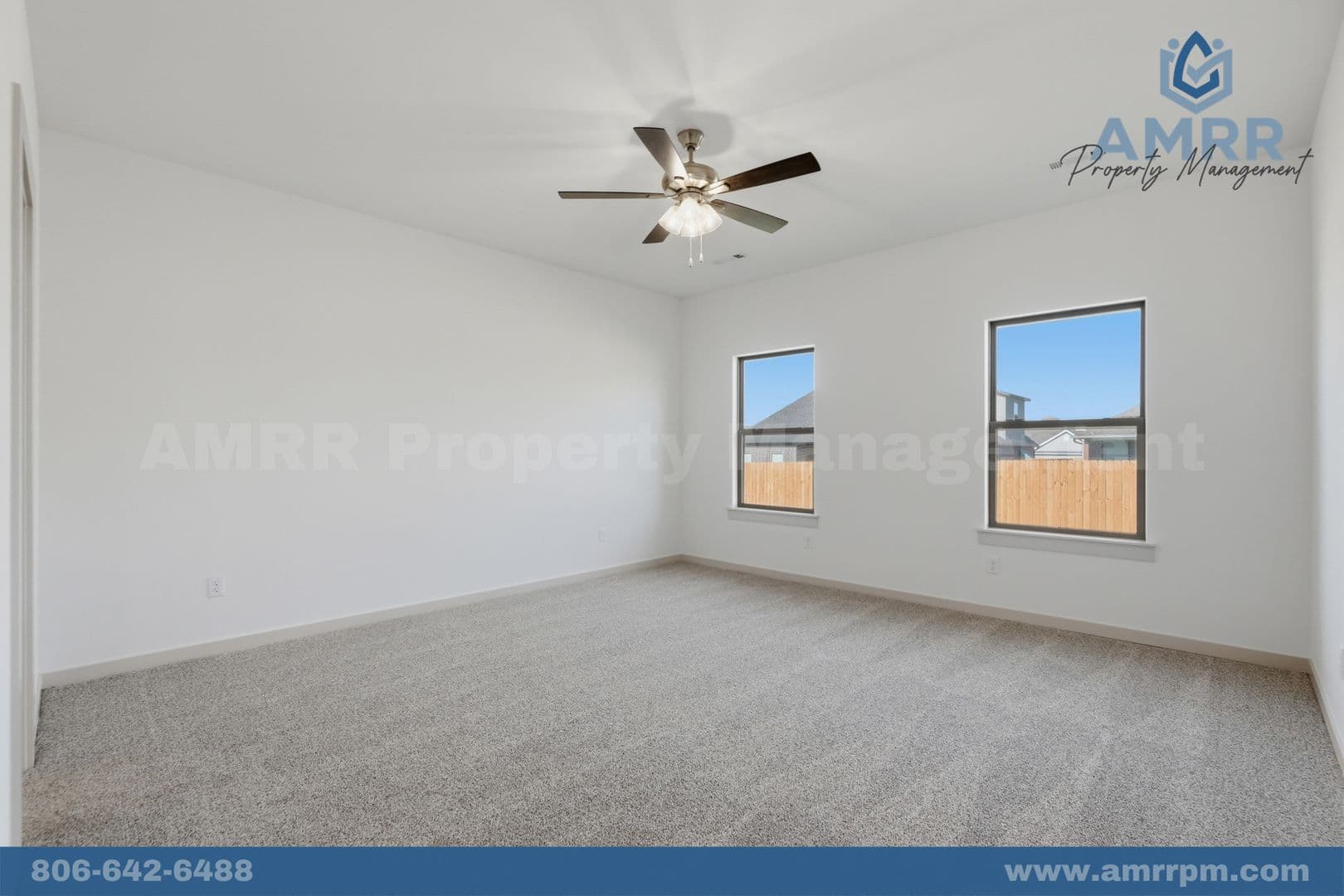Siloam Springs House: 2304 N Zane St