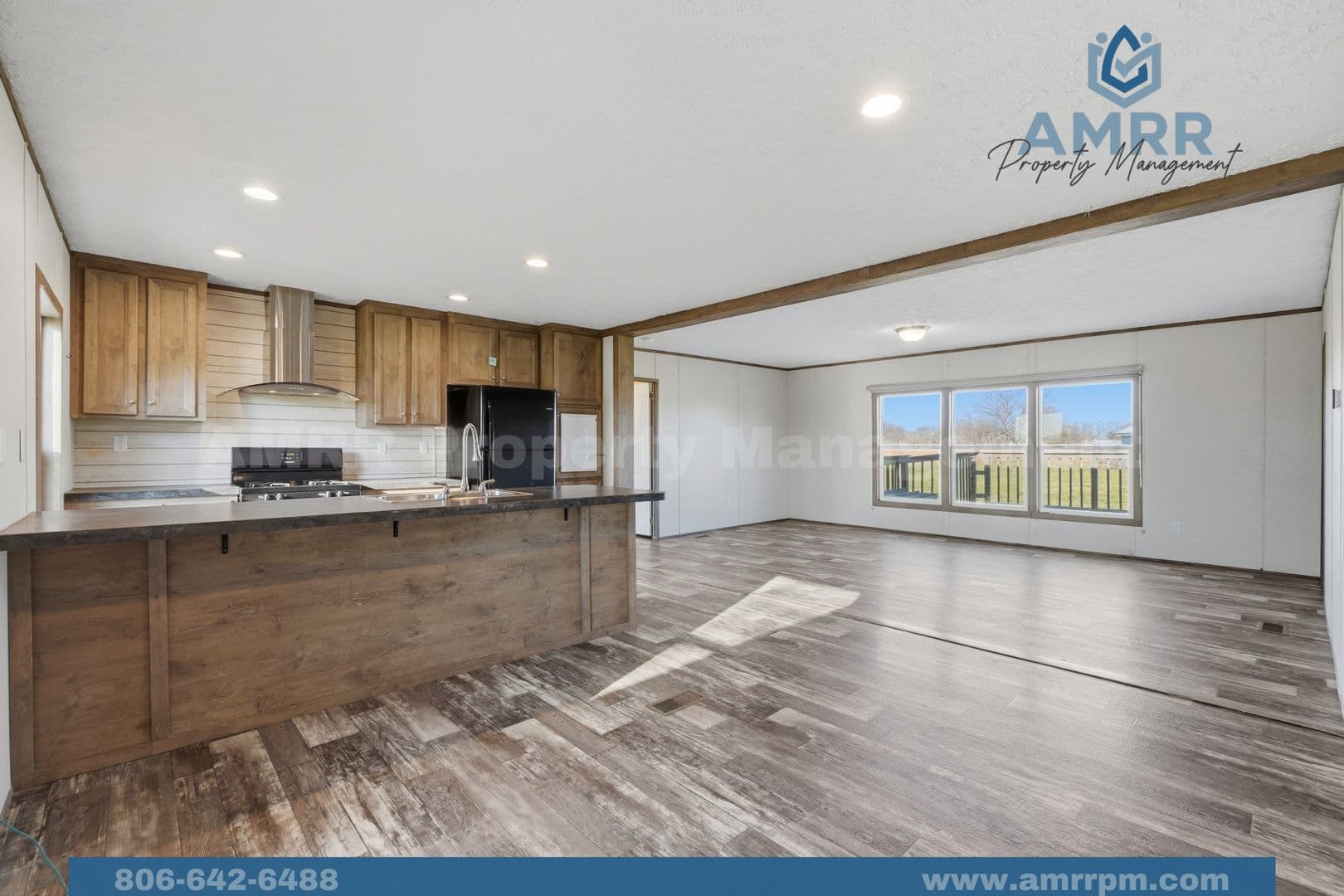 Pea Ridge Apartment: 15321 Guthrie Rd