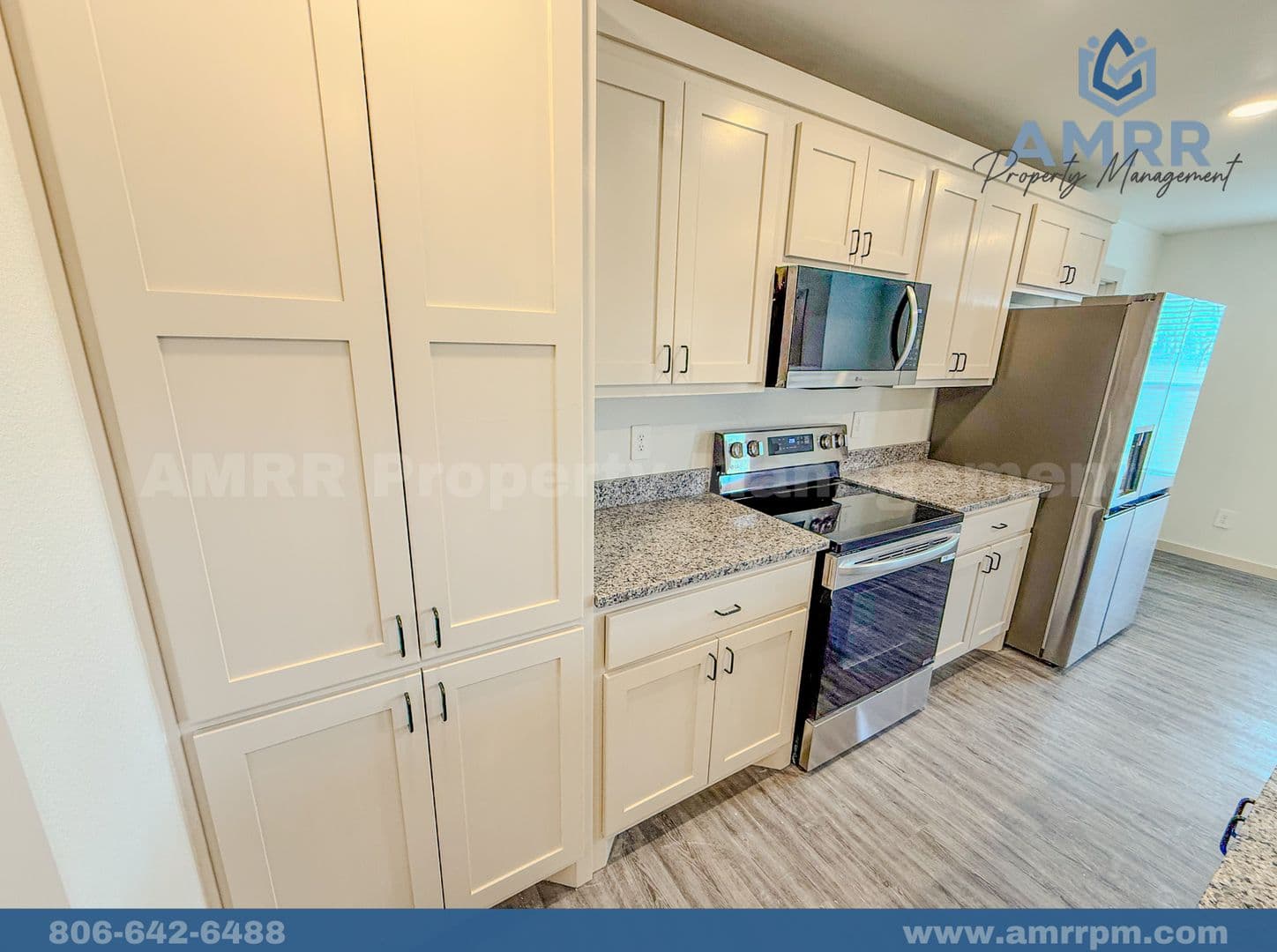Lubbock House: 304 E 80th St