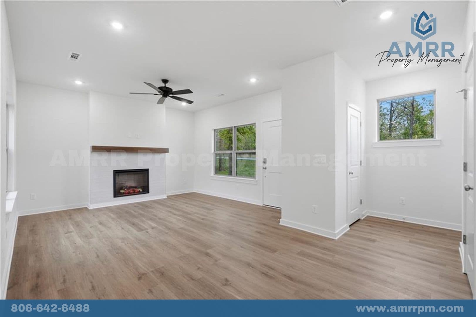 Bella Vista House: 276 Kinross Dr