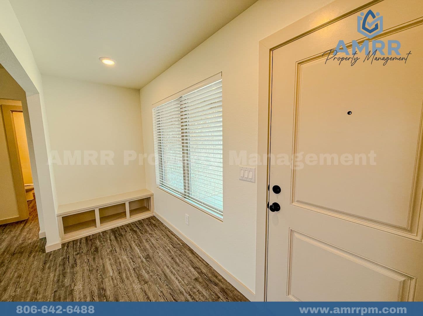 Lubbock House: 304 E 80th St