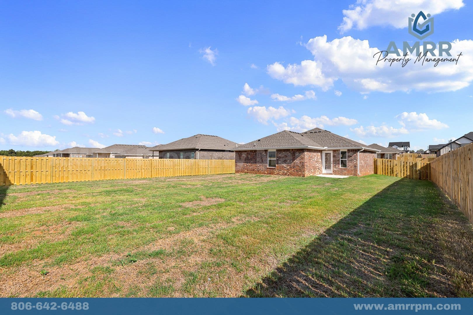 Pea Ridge House: 1807 Ferguson St