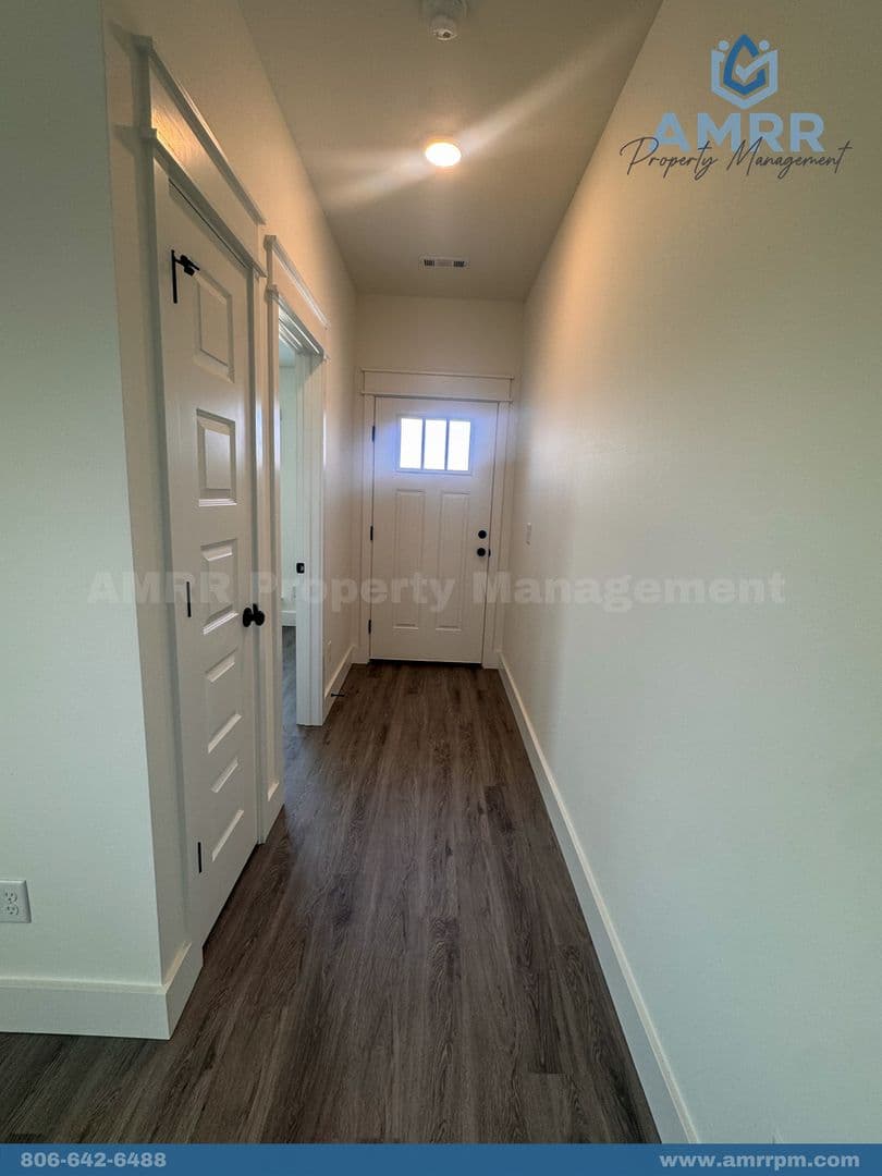 Pea Ridge House: 1809 Silk St
