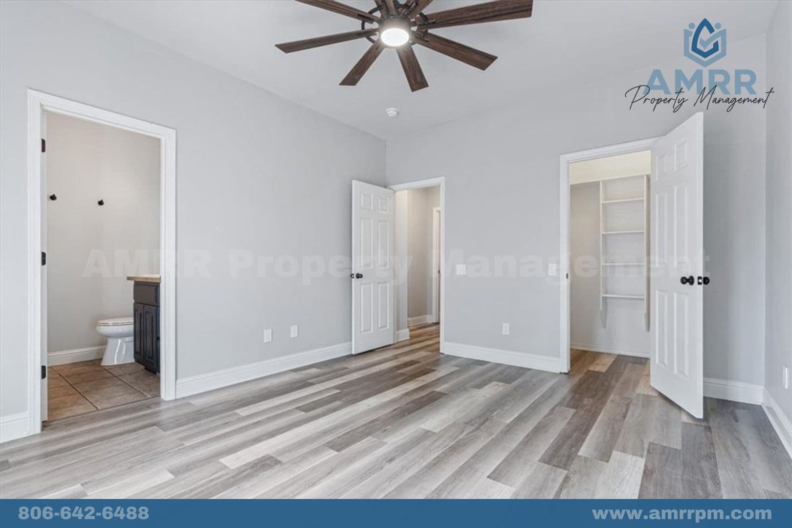 Bella Vista House: 4 Boxford Ln