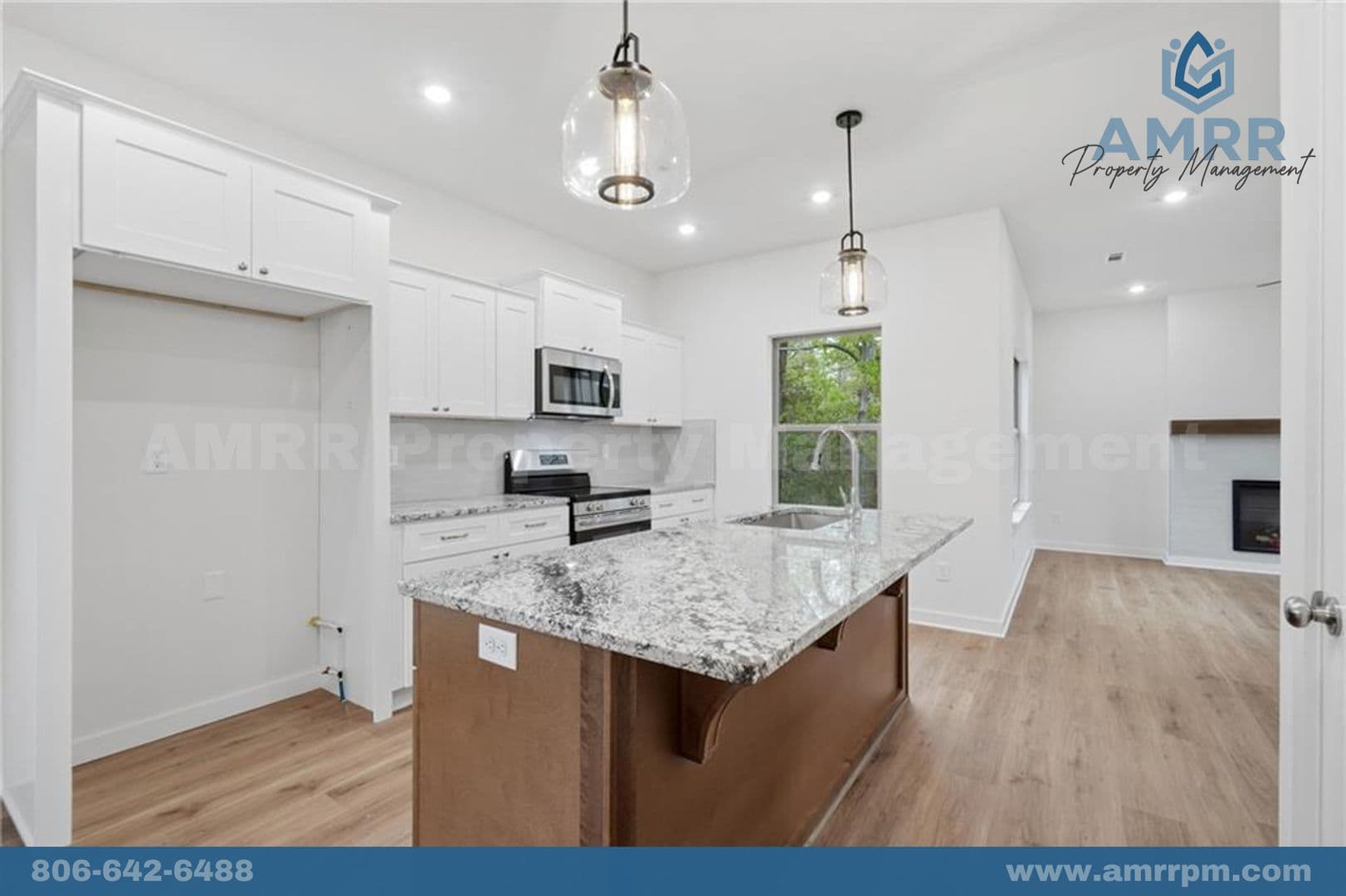 Bella Vista House: 276 Kinross Dr