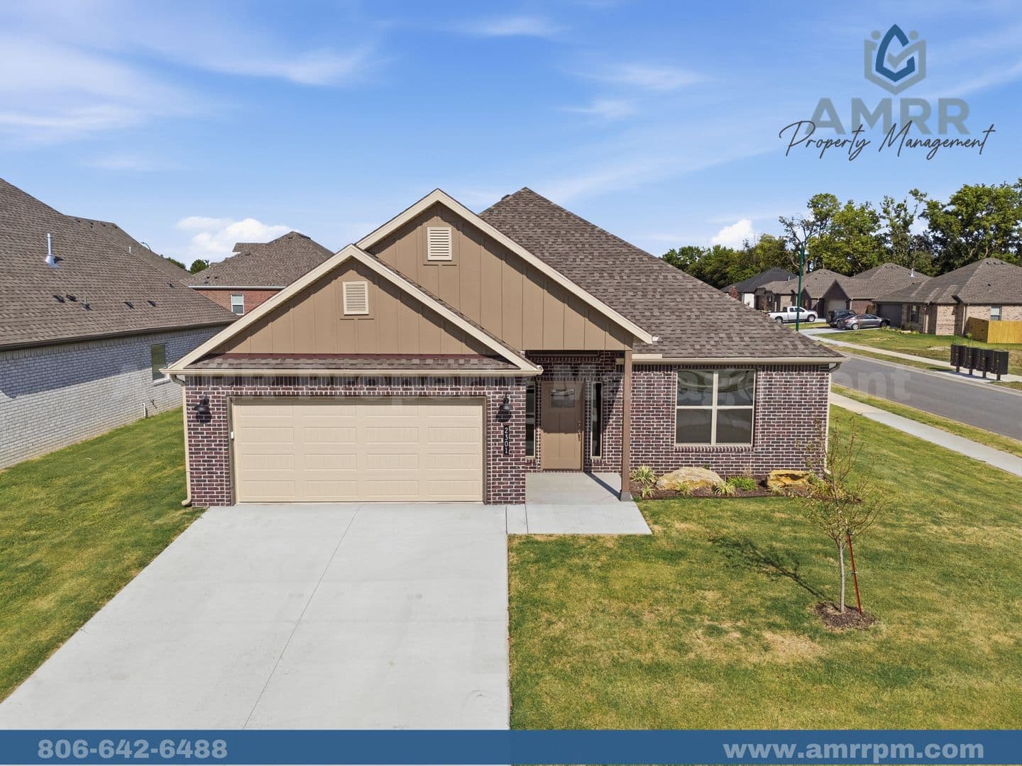Siloam Springs House: 2301 N Lexington St
