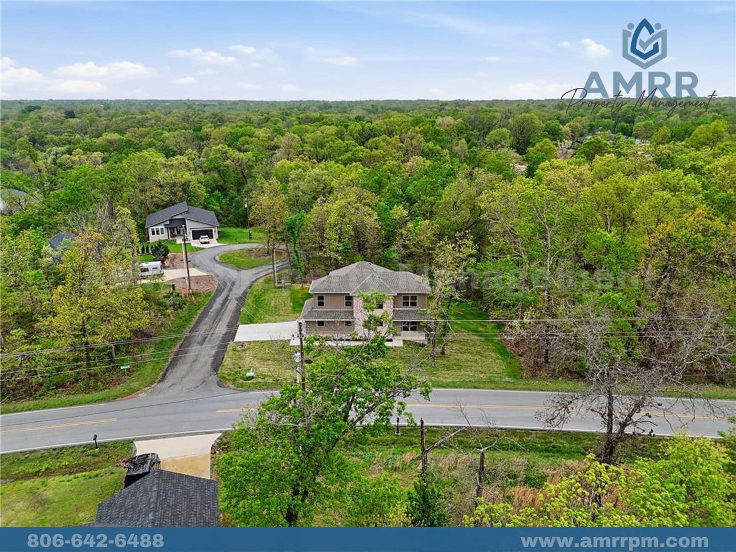 Bella Vista House: 276 Kinross Dr