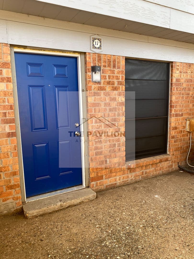 Lubbock Apartment: 2602 82nd St