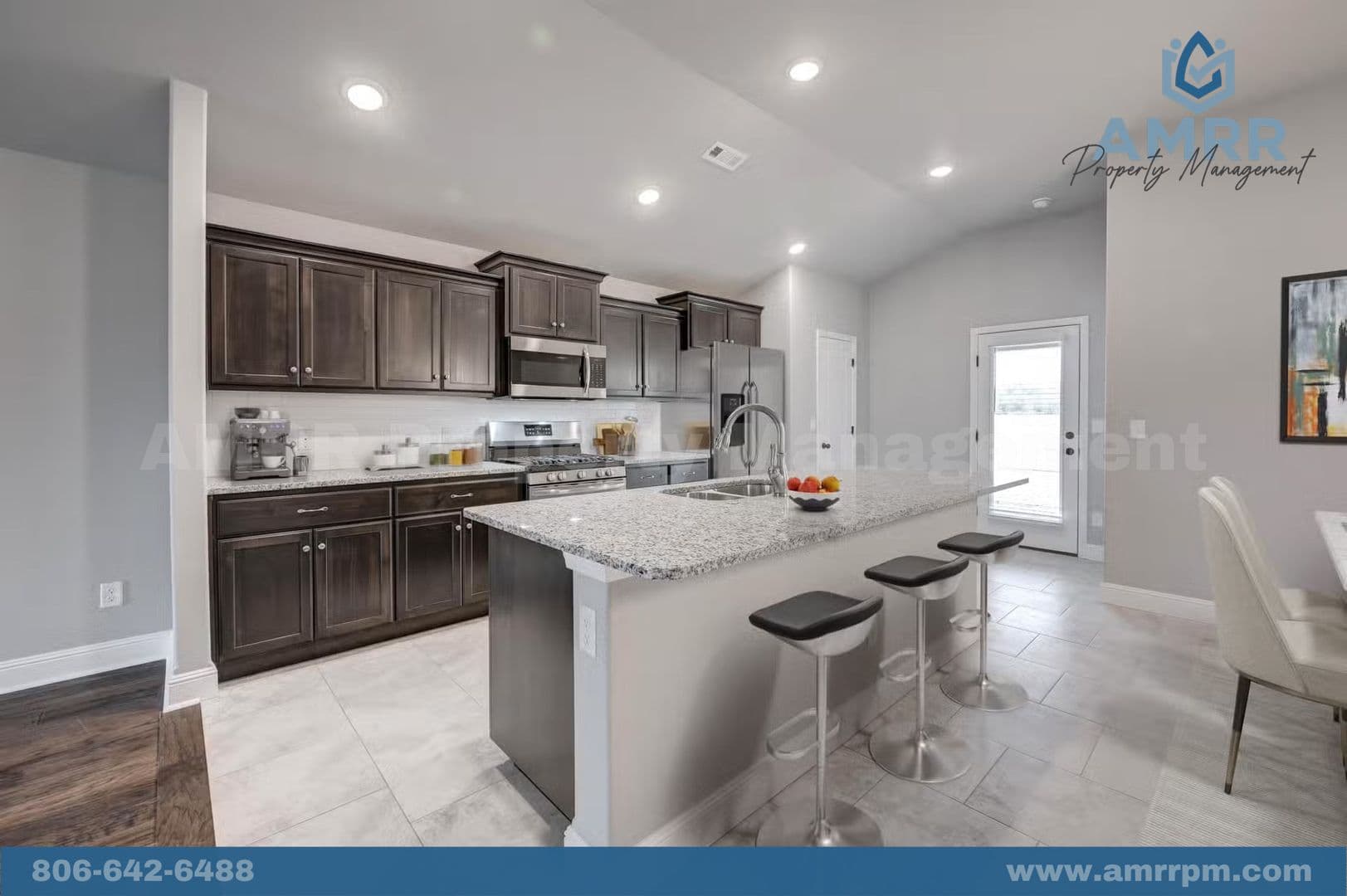 Gentry House: 201 SW Vicki St