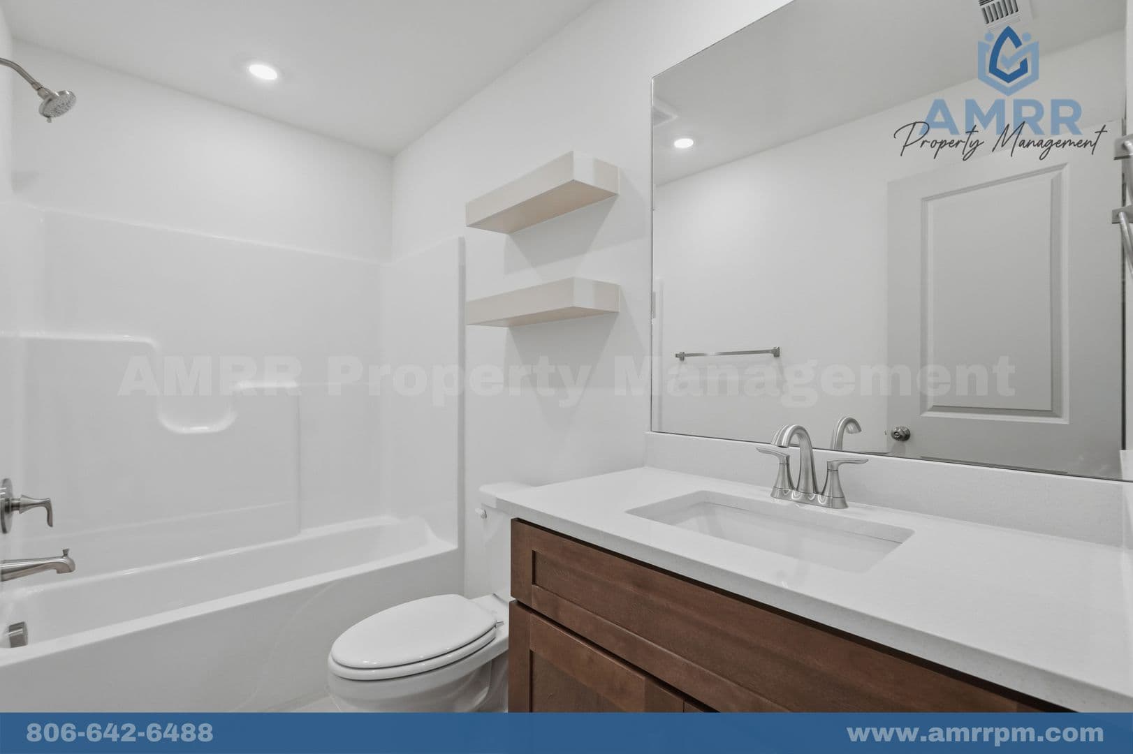 Siloam Springs House: 2304 N Zane St