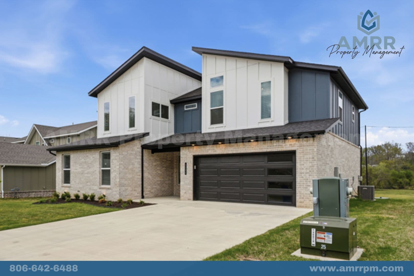 Pea Ridge House: 1124 Bunker Dr