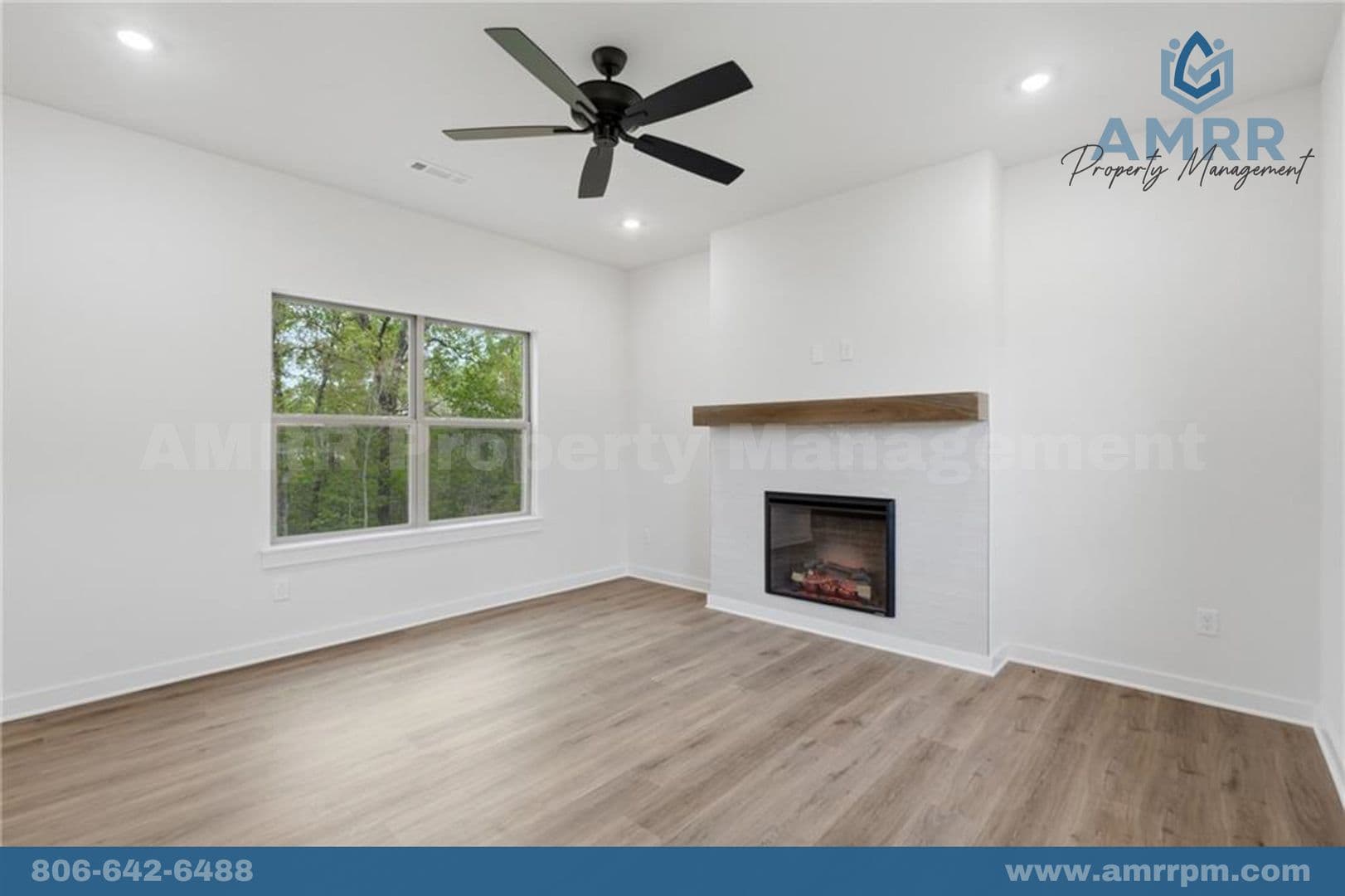 Bella Vista House: 276 Kinross Dr