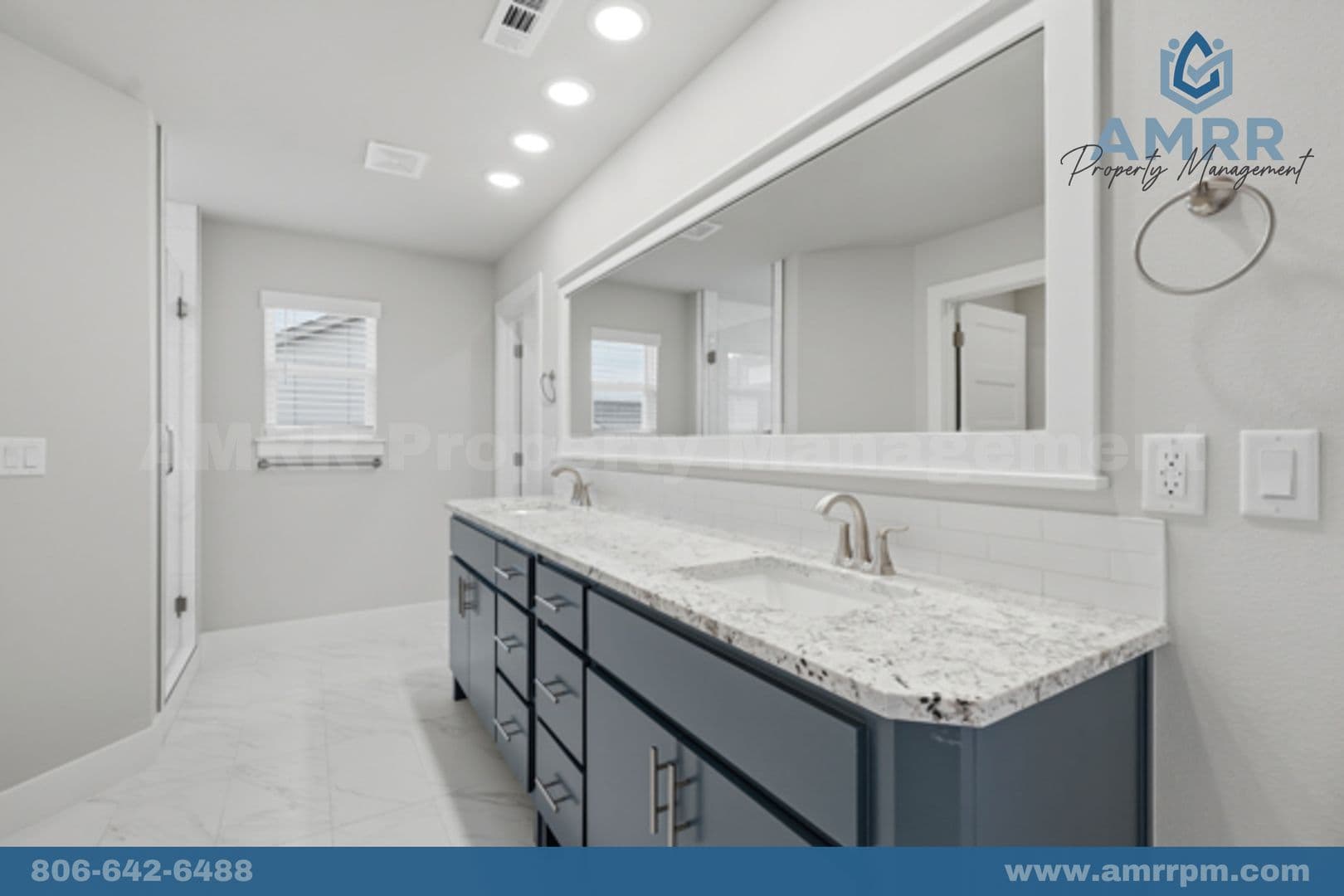 Pea Ridge House: 1124 Bunker Dr