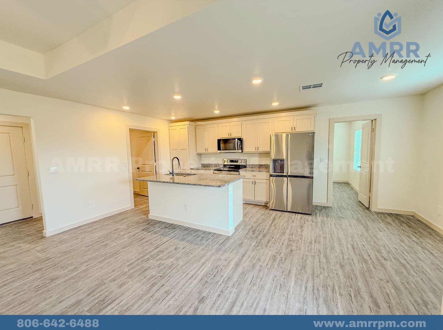 Lubbock House: 304 E 80th St
