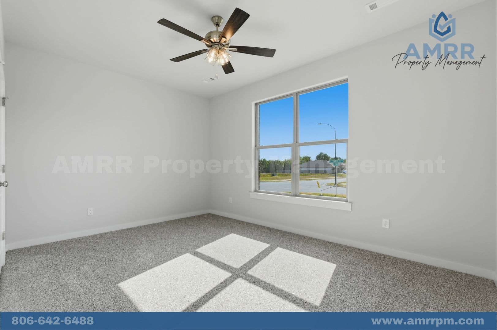 Siloam Springs House: 2301 N Lexington St